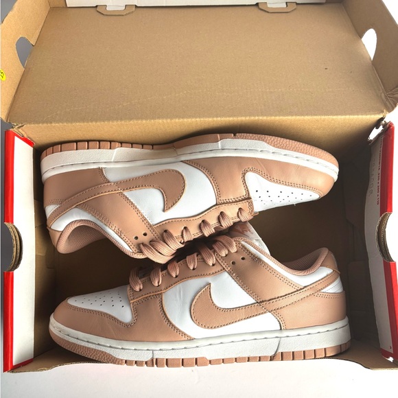White/Rose whisper women’s Nike Dunk low-size 10 - Picture 5 of 9